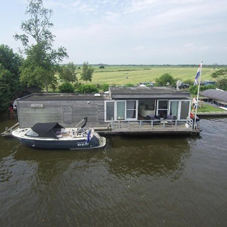 Luxe woonboot unieke locatie Friesland Âlde Feanen Villa De Veenhoop Buitenkant foto